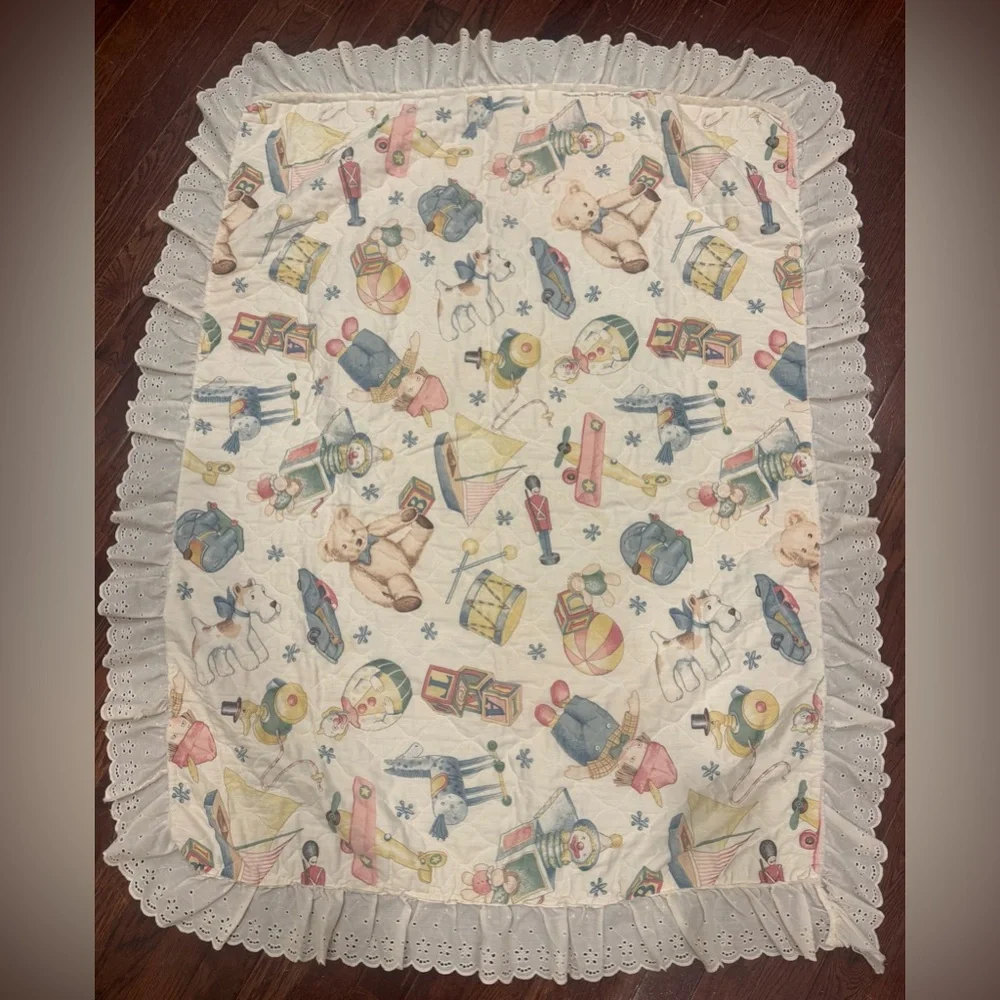 Vintage Daisy Kingdom Bunny Rabbit Nursery Crib Quilt Blanket Eyelet Lace Trim